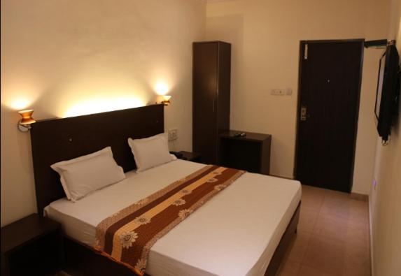 Hotel O Everest